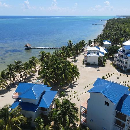 Sapphire Beach Resort Сан-Педро Экстерьер фото
