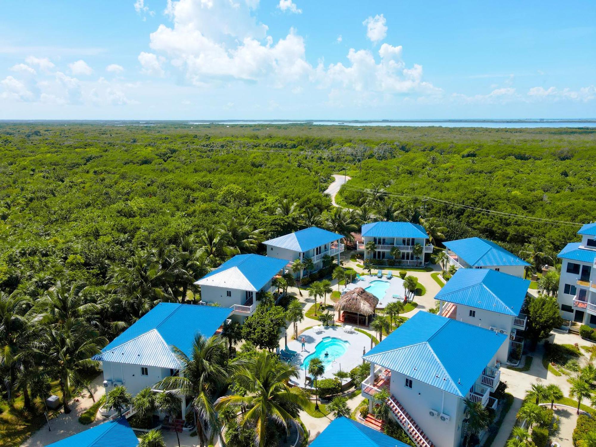 Sapphire Beach Resort Сан-Педро Экстерьер фото