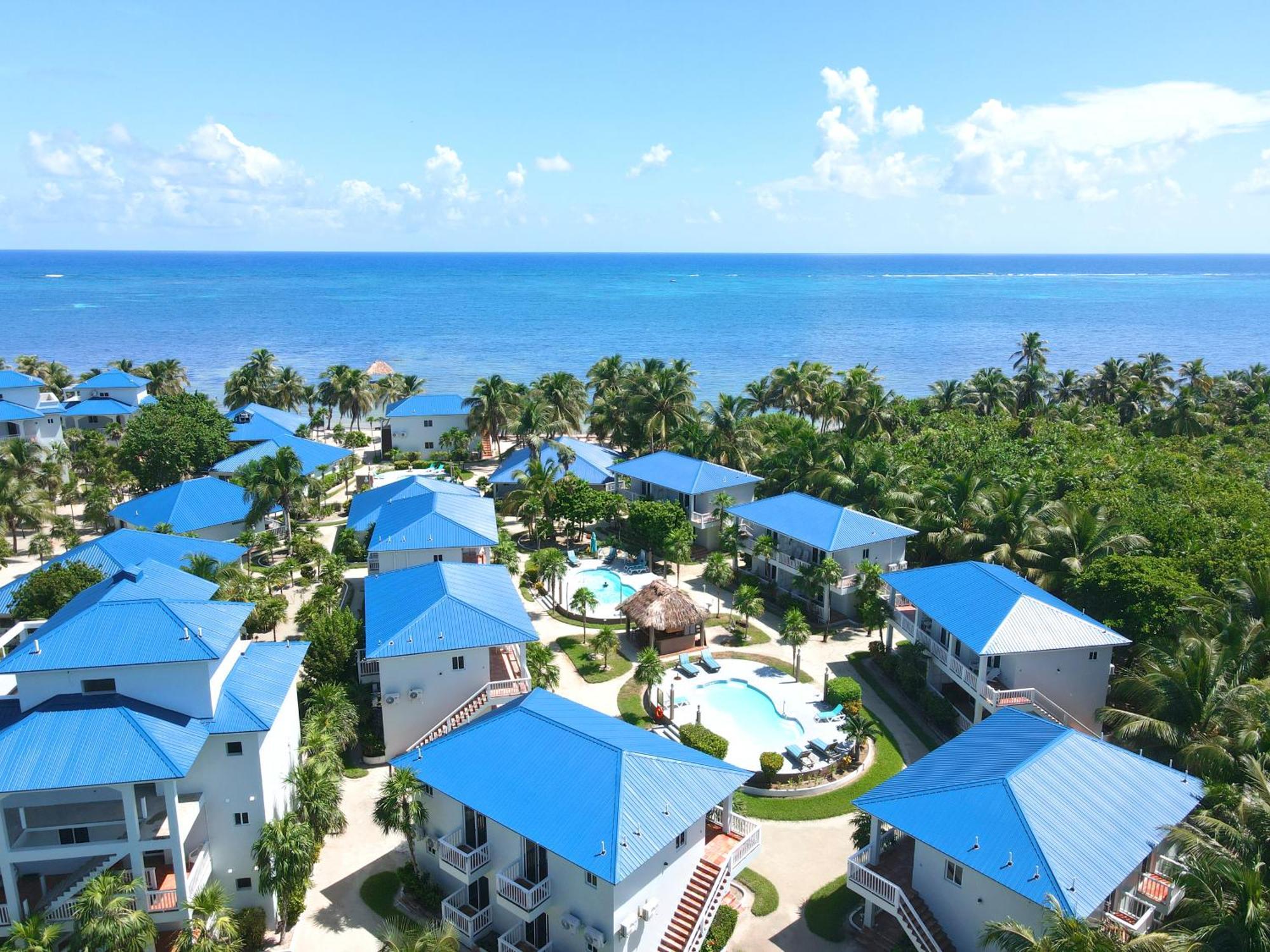 Sapphire Beach Resort Сан-Педро Экстерьер фото