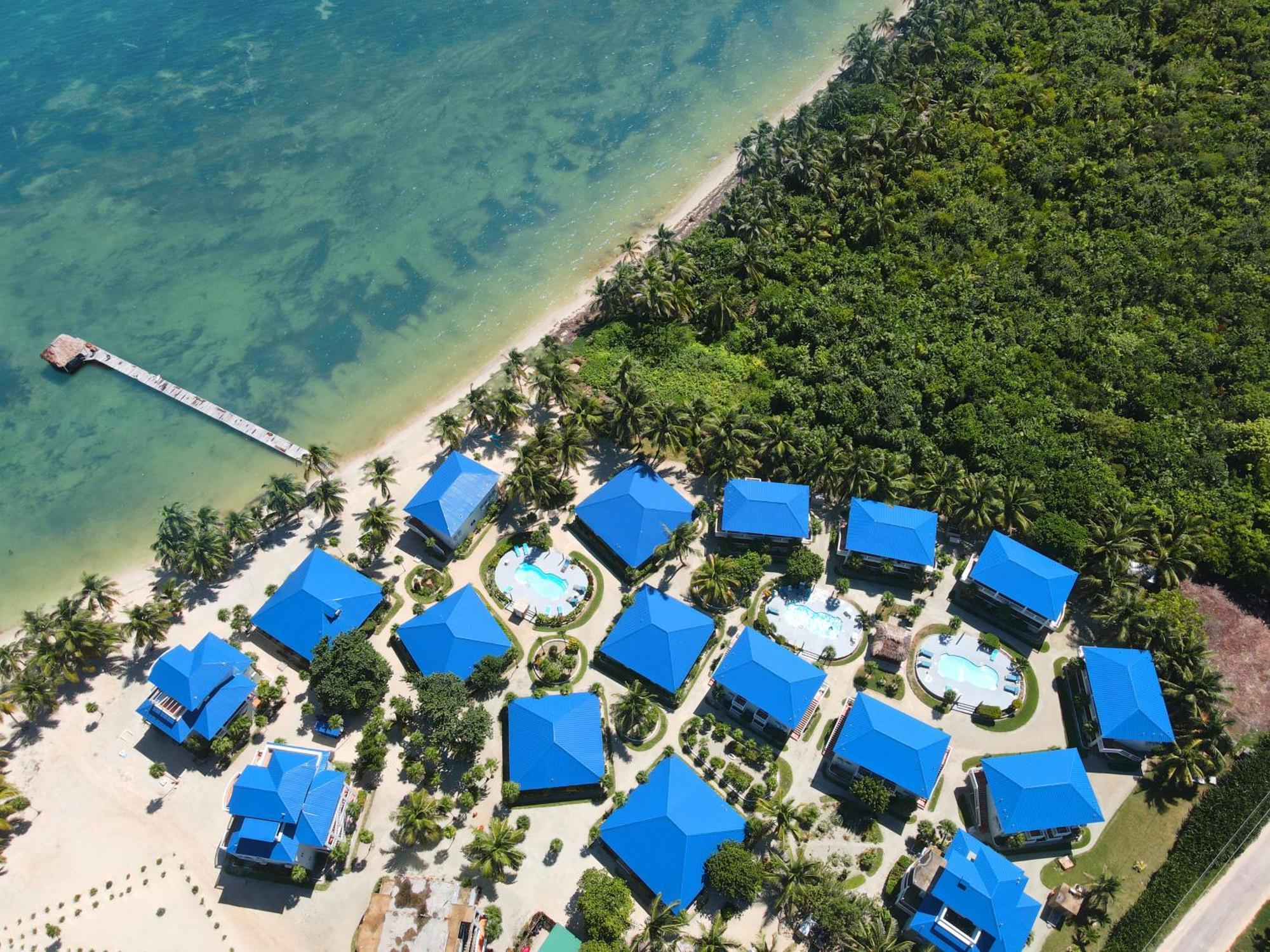 Sapphire Beach Resort Сан-Педро Экстерьер фото